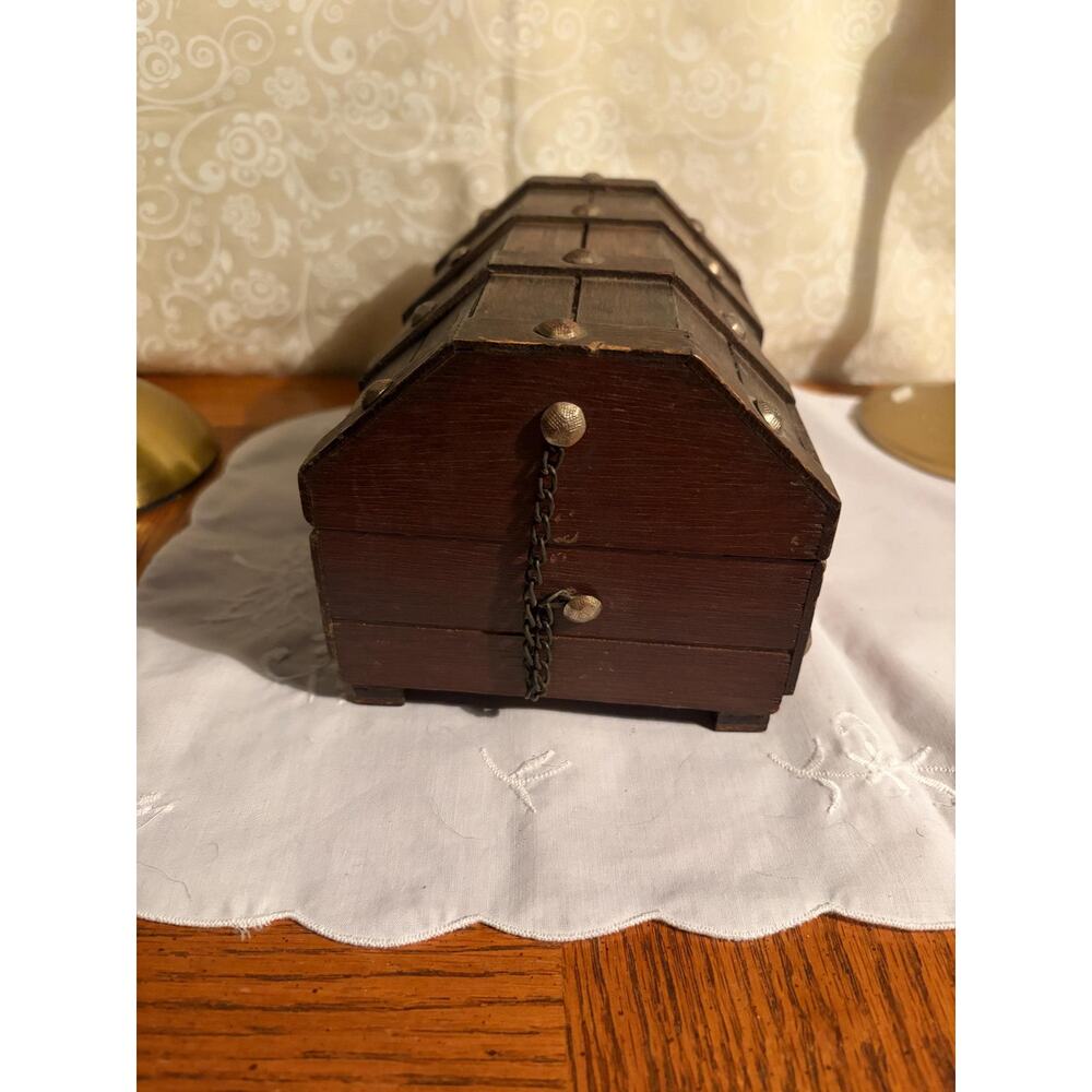 Vintage Small Wooden Pirates Chest Jewelry Box - Picture 3 of 10